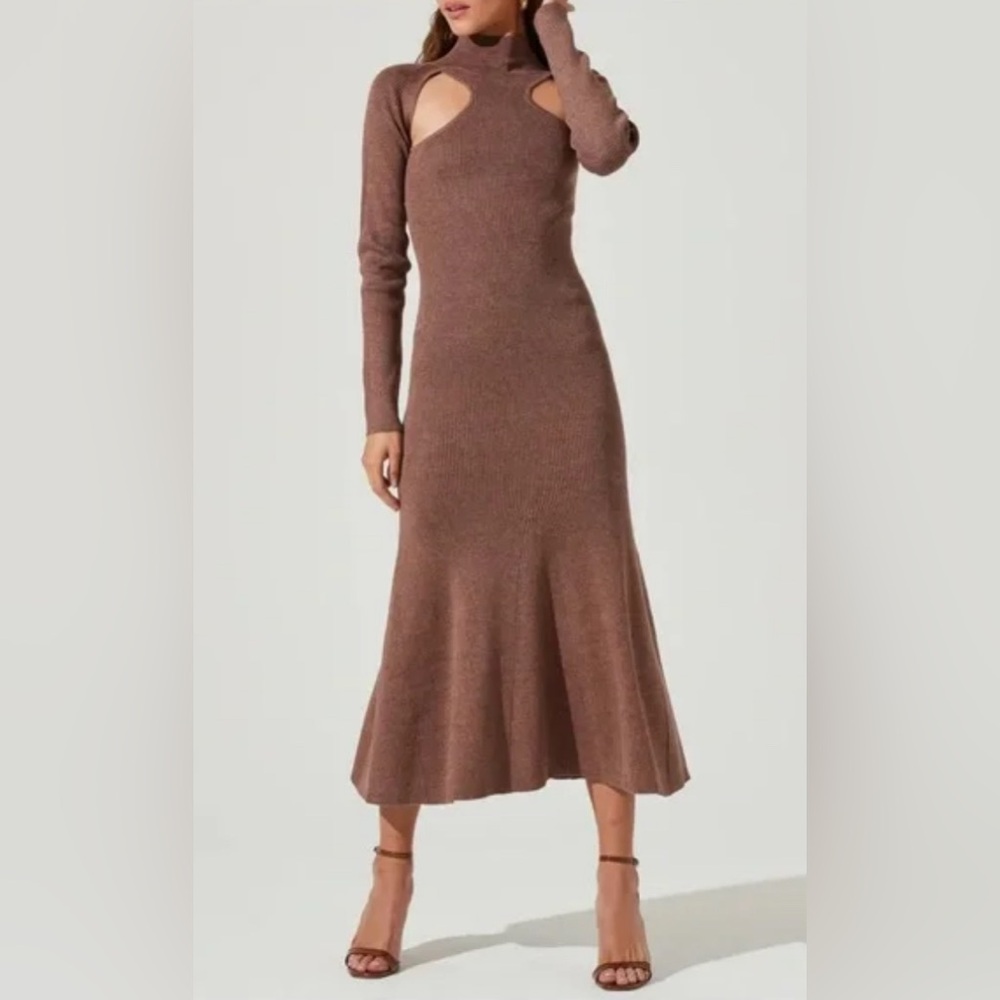 ASTR Mock Neck Midi Dress